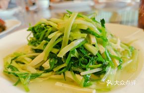 Water Celery and Tofu Skin Salad