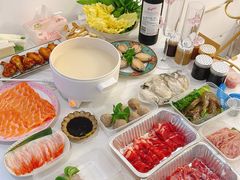 -红鼎豆捞·非遗鲍皇汤火锅(宝丰路店)