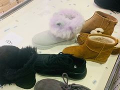 -UGG(燕莎奥特莱斯购物中心店)