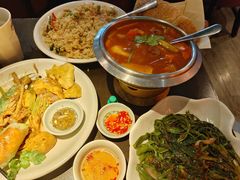 -大头虾越式风味餐厅(光明广场店)