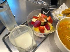 -W COLLECTIVE  DESSERT SHOP