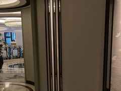 -浅深(世茂滨江精品店)