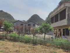 -高荡千年布依古寨旅游景区