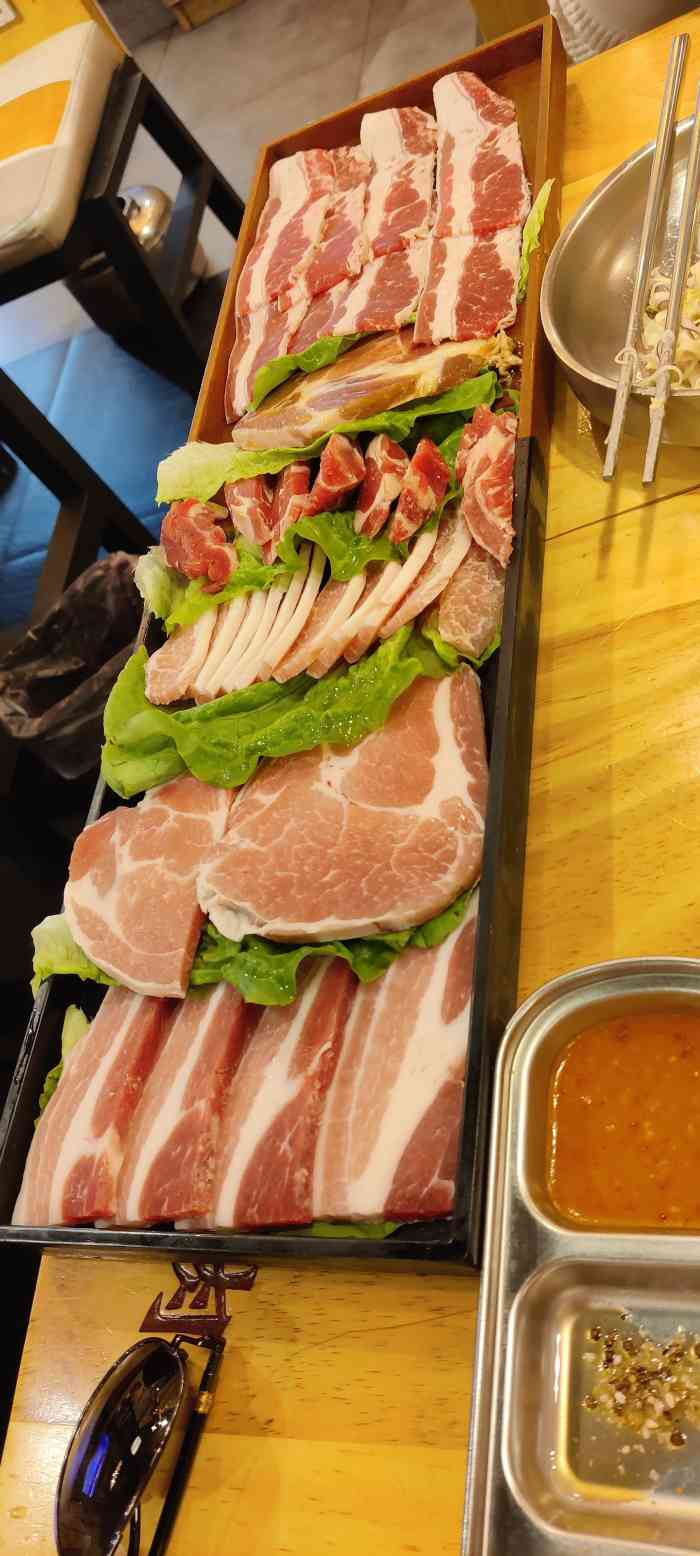 金达莱碳烤肉(车公庙2号店)-"收藏了这家烤肉店好久了 最近中午有时.