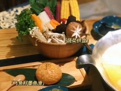 -湊湊火锅·茶憩(上海合生汇店)