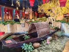 -老滇山寨•云南特色菜•地方菜•民族风情歌舞表演(金碧店)