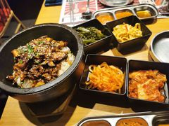 -青瓦炭韩潮烤肉(花园道店)