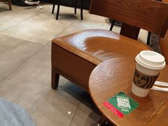 大堂-星巴克(西安曲江银泰店)