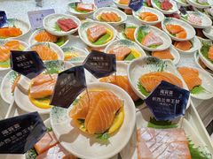 -雍容荟帝王蟹活龙虾展台自助(IFS黑金店)