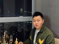 -大连星海皇冠假日酒店