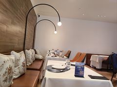 -圣彼得堡观江俄餐厅(中央大街黑金冠店)