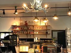 -怪兽咖啡 Monster Cafe