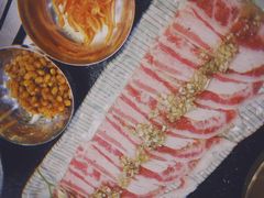-臻牛烤肉