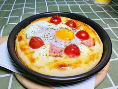 芝士水波蛋披萨-萨丘手工披萨(招商花园城店)