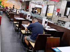 大堂-康师傅私房牛肉面(北京南站店)
