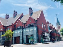 -钟书阁(松江泰晤士小镇店)