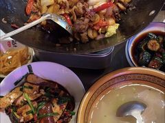 -富正毅三下锅·湘西韵味(天门山索道店)