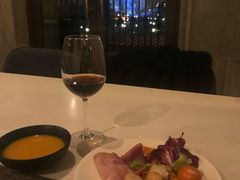 -WOLFGANG PUCK KITCHEN & BAR(迪士尼小镇店)