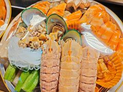 -亚龙湾亚泰商业街