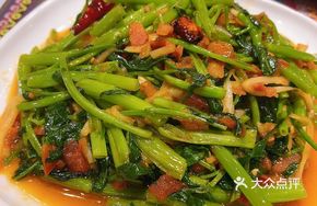Dai-style Sour Bamboo Shoots Stir-fried with Chinese Spinach