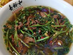 香菜炒牛肉粉-易裕和·长沙米粉(竹塘西路店)