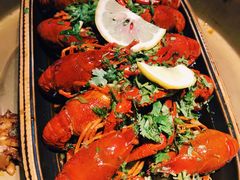 -沪小二炭火蛙锅(淮海中路美食不夜城店)