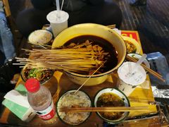 -拈签一笑黄牛肉辣卤串串