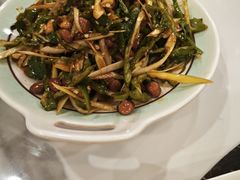 -九妹农家大铁锅东北菜(江湾店)