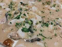 酸萝卜鱼-沸腾鱼家(大尧三路店)