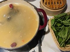 -黑鸡小馆(金源店)