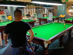 -夜时尚台球俱乐部(汉阳摩尔城店)