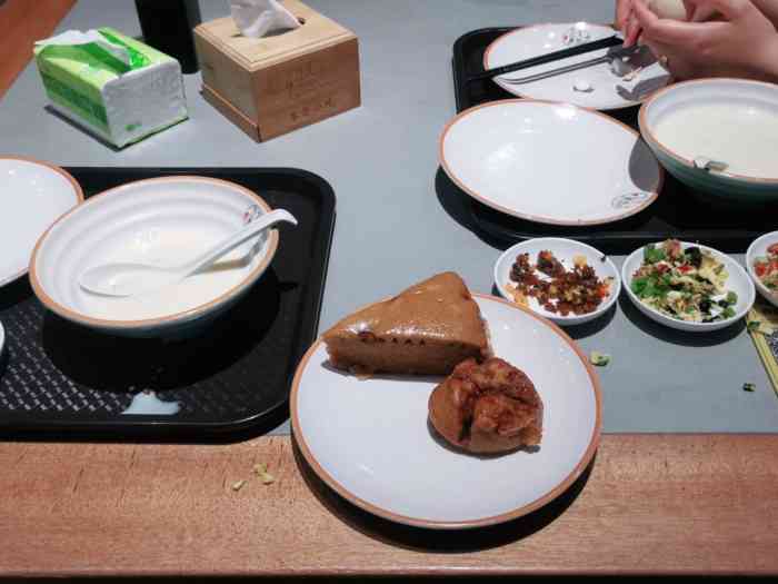 五夫晨照-"繁忙的生活没有尽头.身心,却需要自由的空.