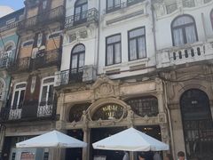 -Majestic Café