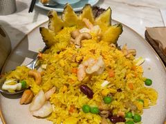 南洋菠萝炒饭-星怡会·新加坡新美食(苏州中心店)