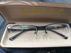-利客来眼镜店(崂山百货店)