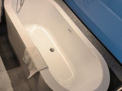 -上海虹桥西郊假日酒店