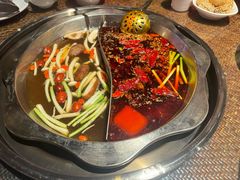 -山城辣妹子重庆火锅(甘露园店)