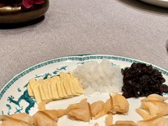 酸汤藏木耳浸西施舌-荣府宴(南阳路店)