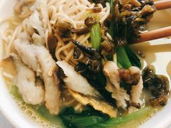 -明呈黄鱼面馆(斜土路店)