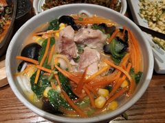 小锅米线-云海肴·汽锅鸡·云南菜(天山百盛优客店)