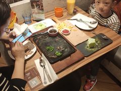 -必胜客(格尔木华兴店)