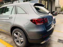 -上海星瀚奔驰4S店(红柳路店)