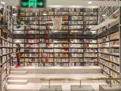 -钟书阁(群光广场店)