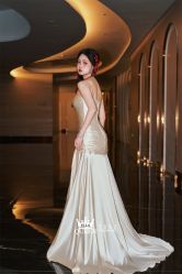 点击看大图 -艾拉·女王婚纱礼服馆