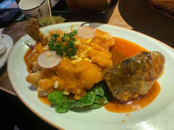 里,带家里人来吃过几次,环境还是挺不错的,口味很符合我,正宗的宁波菜