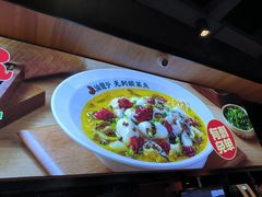 -渝是乎酸菜鱼·川渝小炒(新世界百货望京店)