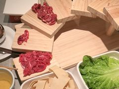 -宴全牛粤来越牛潮汕鲜牛肉火锅(海州万达广场店)