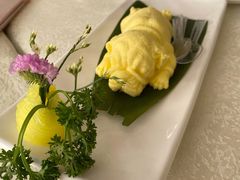 香芒奶昔慕斯小狗-旋转餐厅