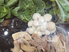 -品味居·首店·大连鲜活海鲜大连菜(东港店)