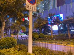 -银泰百货(厦门国贸中心店)